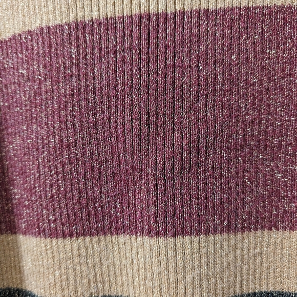 Kathy Lee Sparkly Short Sleeve Sweater Size Small - Picture 2 of 4